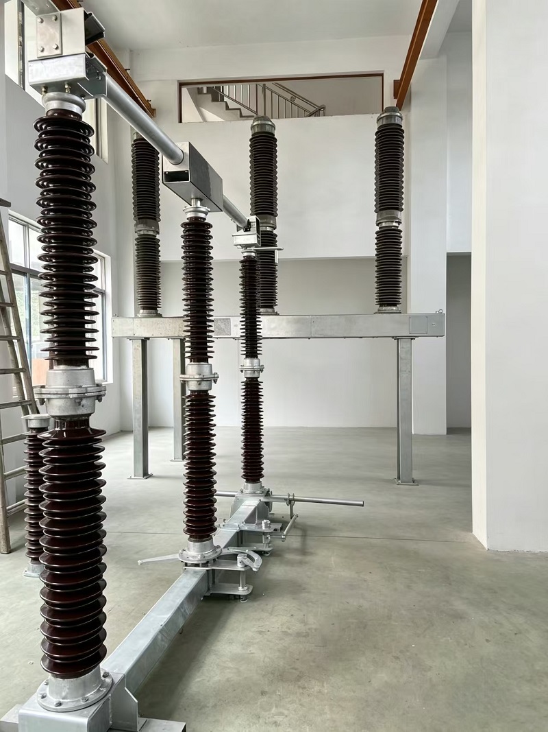 220kV Disconnect Switch kanggo Aplikasi Gardu Tegangan Tinggi Outdoor